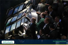 领克首款纯电轿车测试谍照曝光，将在2024年下半年上市