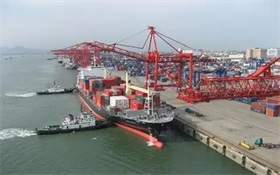 共话中国经济新机遇丨通讯：小小车厘子串起中智贸易大机遇
